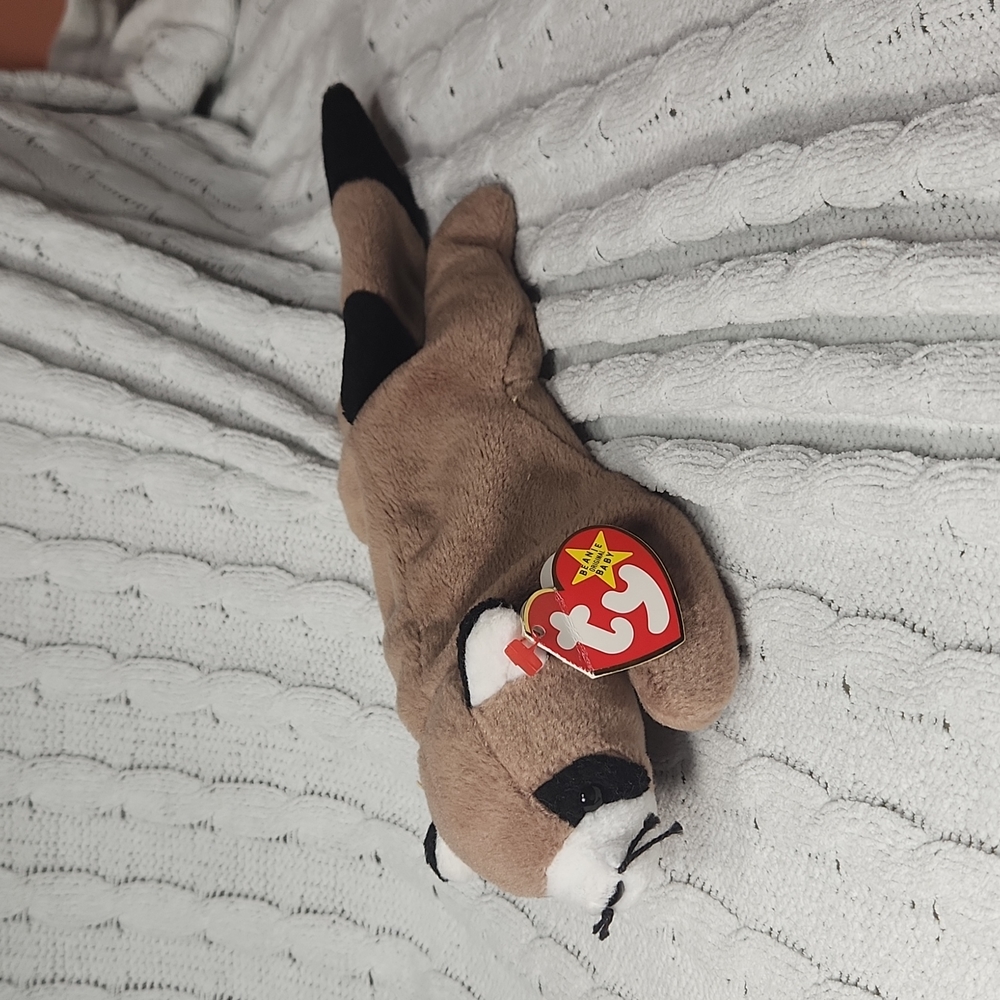 Vintage Ty Beanie Baby Original Ringo the Raccoon 1995 P.V.C. Pellets
